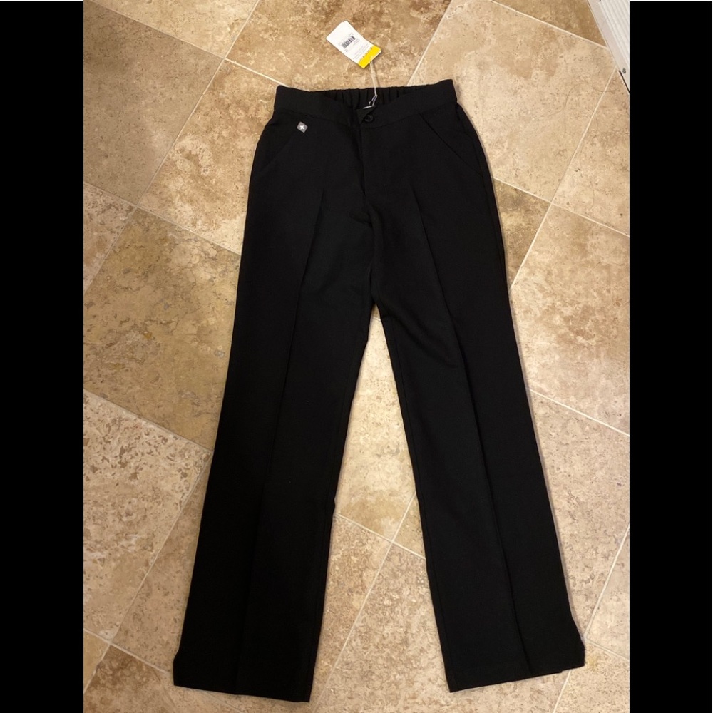 Figs Keroka scrub pants NWT